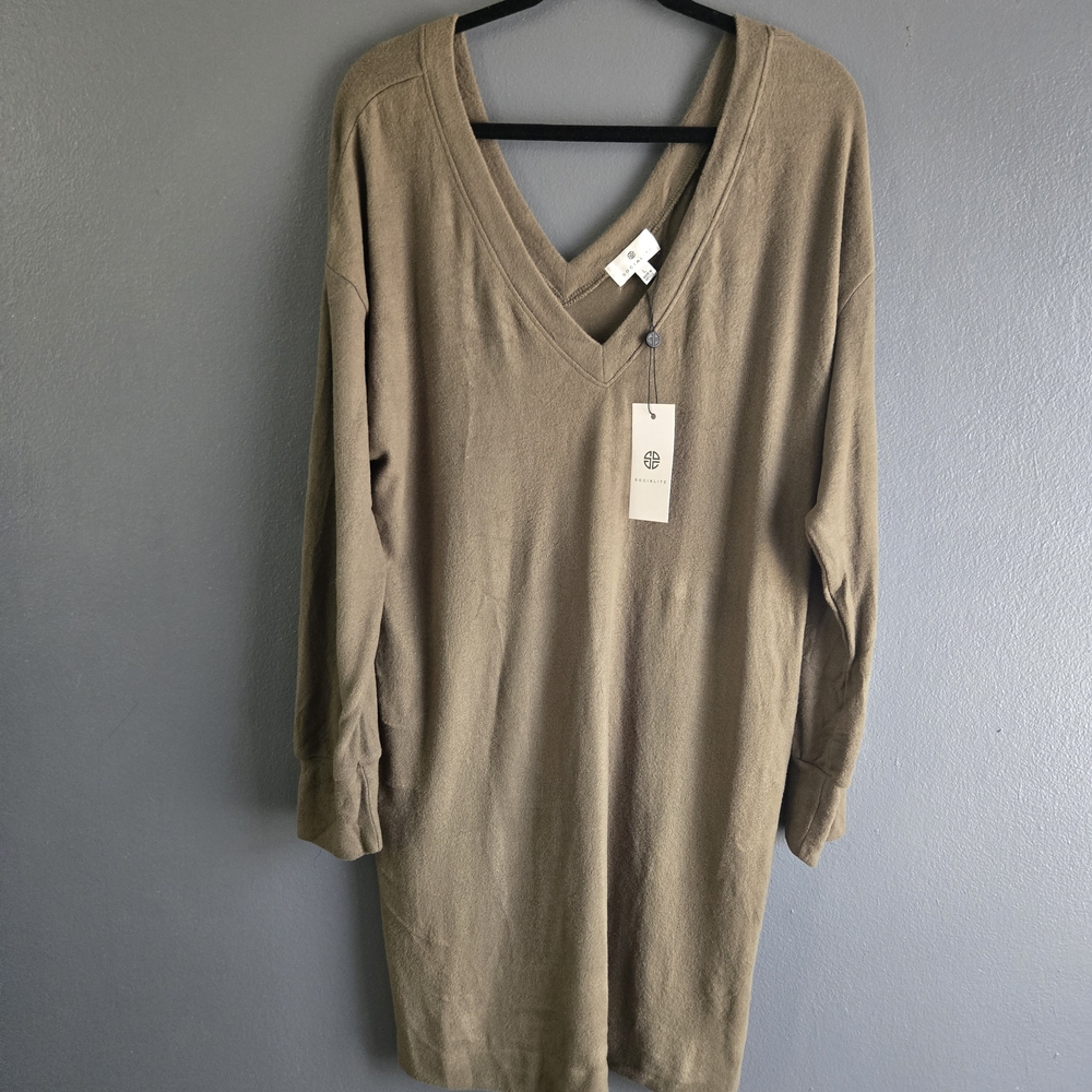 Socialite V-Neck Long Sleeve Olive Green Sweater Dress with Pockets Large - Picture 6 of 7
